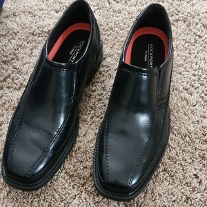 Rockport Black Slip-On Loafers with Quality Stitching